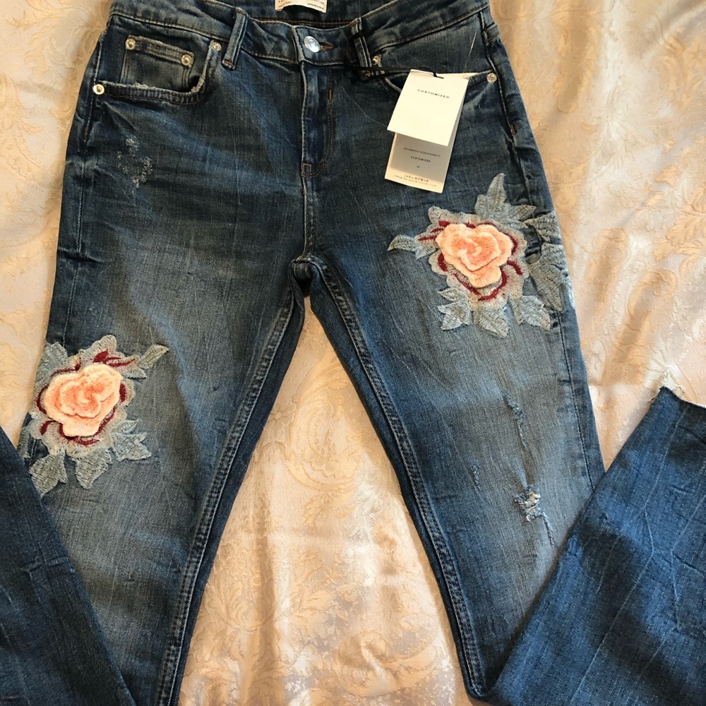 Zara Womens Floral Embroidered Jeans size US 4